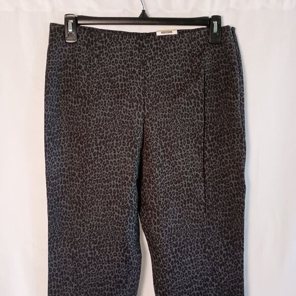 Time and Tru 4-Way Stretch Ankle Pants Animal Print Slim Fit Gray Sz 12 NWT - Picture 3 of 7